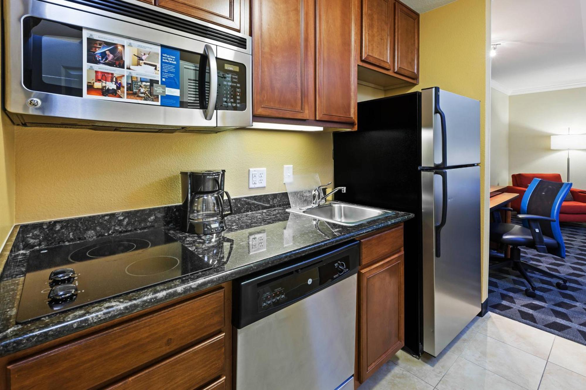Towneplace Suites By Marriott Odessa Luaran gambar
